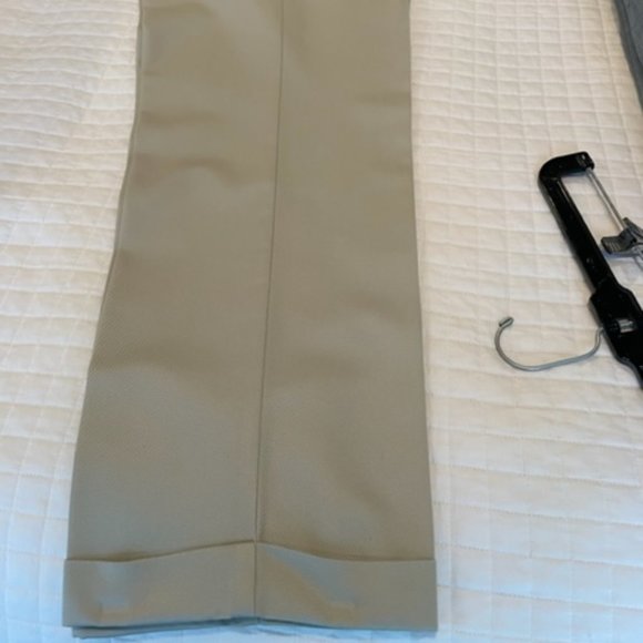 Levi Dockers Brand new with tags! - Picture 4 of 9